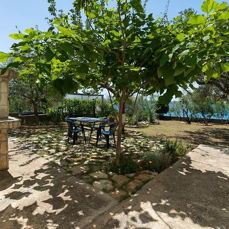 Family Friendly Seaside Apartments Kozino, Zadar - 5756 เพทรอซาเน ภายนอก รูปภาพ