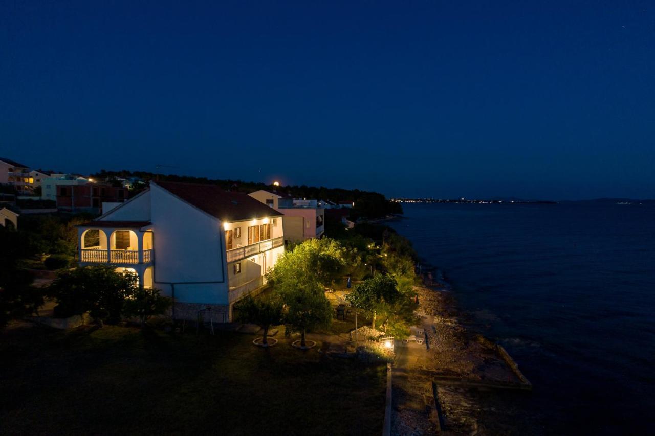 Family Friendly Seaside Apartments Kozino, Zadar - 5756 เพทรอซาเน ภายนอก รูปภาพ