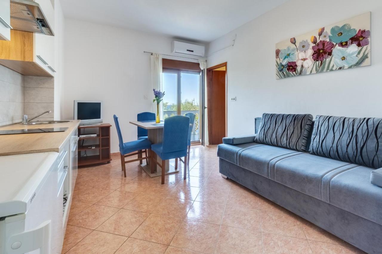 Family Friendly Seaside Apartments Kozino, Zadar - 5756 เพทรอซาเน ภายนอก รูปภาพ