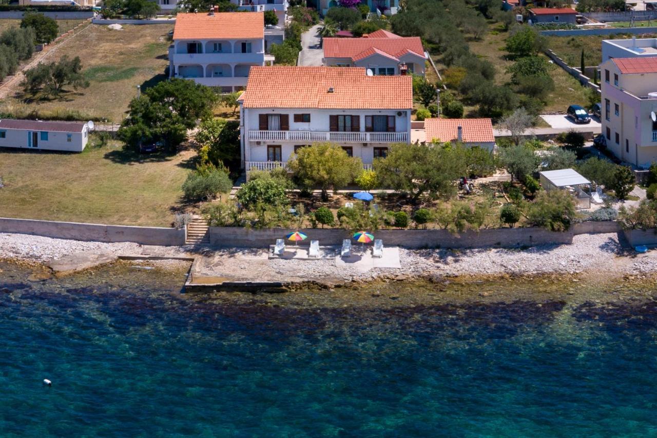 Family Friendly Seaside Apartments Kozino, Zadar - 5756 เพทรอซาเน ภายนอก รูปภาพ