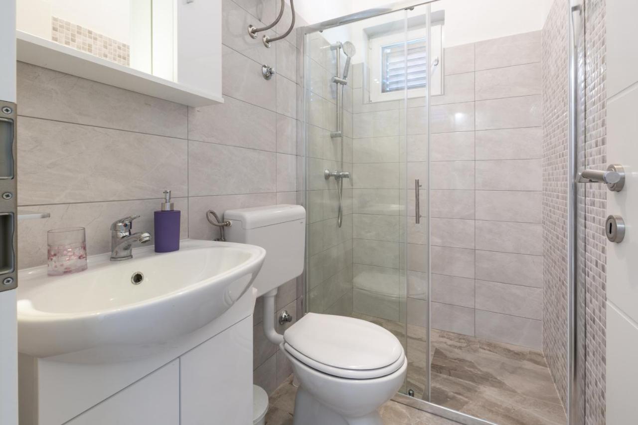 Family Friendly Seaside Apartments Kozino, Zadar - 5756 เพทรอซาเน ภายนอก รูปภาพ