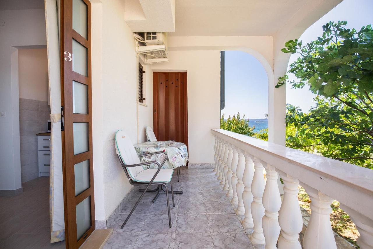 Family Friendly Seaside Apartments Kozino, Zadar - 5756 เพทรอซาเน ภายนอก รูปภาพ